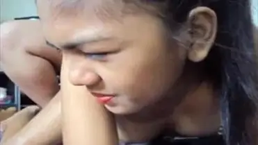 Gadis ABG Imut Pasrah Dibobol Dari Belakang